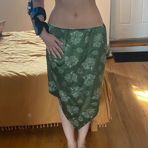 Urban outfitters low rise green midi skirt